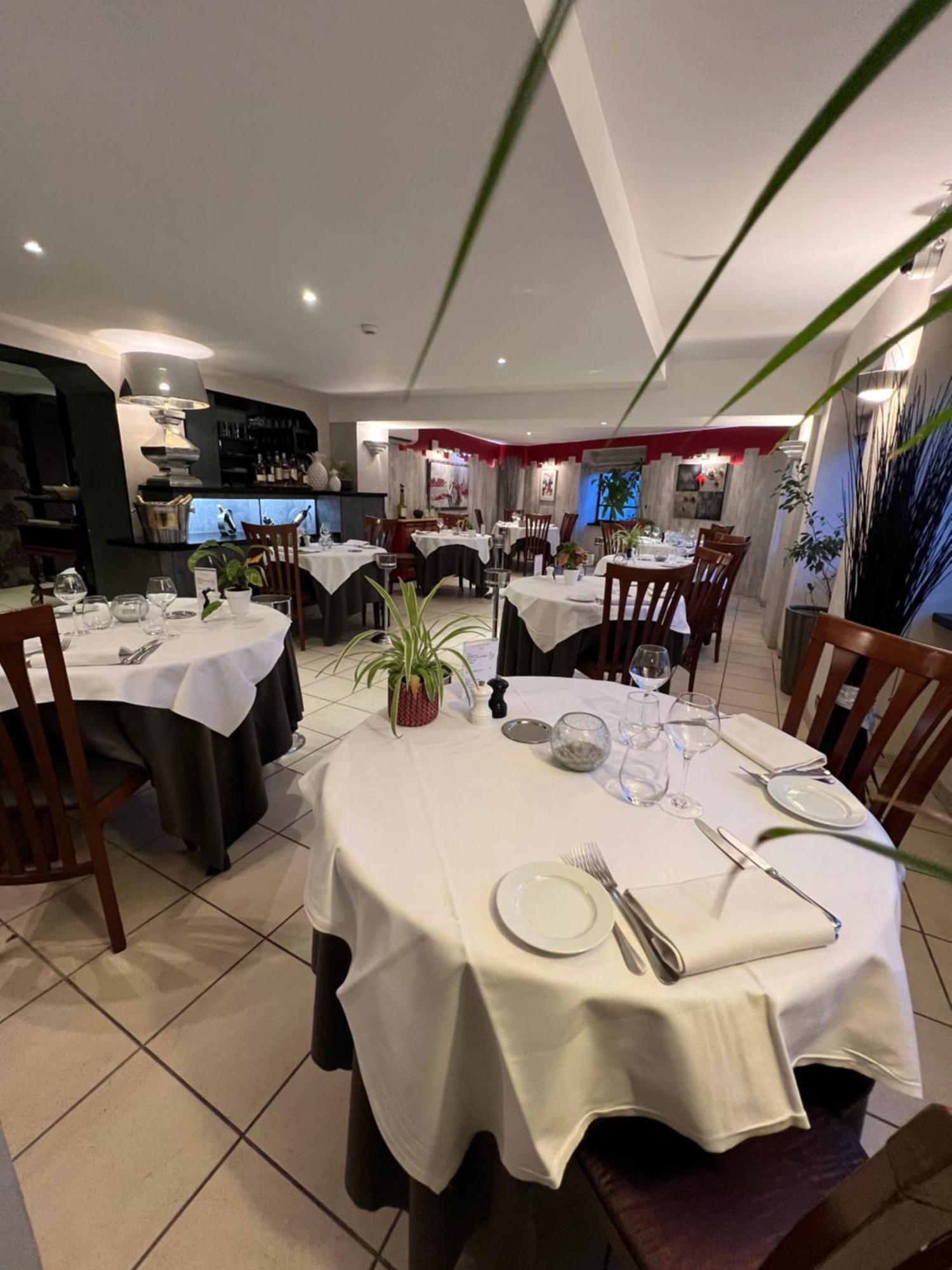 La Glycine Hotel, Spa Et Bien-Etre Bénouville Εξωτερικό φωτογραφία