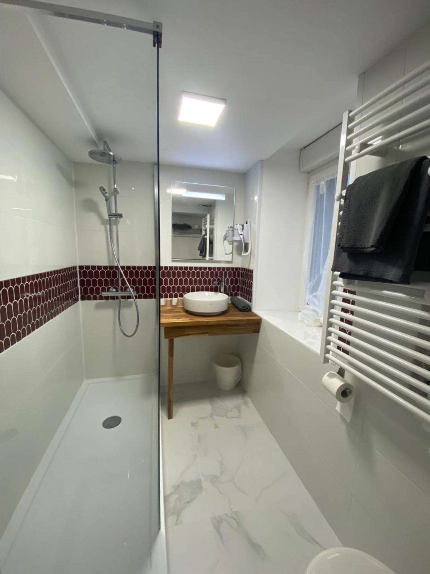 La Glycine Hotel, Spa Et Bien-Etre Bénouville Εξωτερικό φωτογραφία